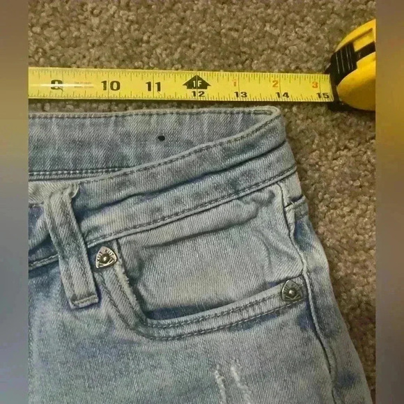 Kut from the Kloth Skinny Jeans Distressed Light Wash - Picture 10 of 14